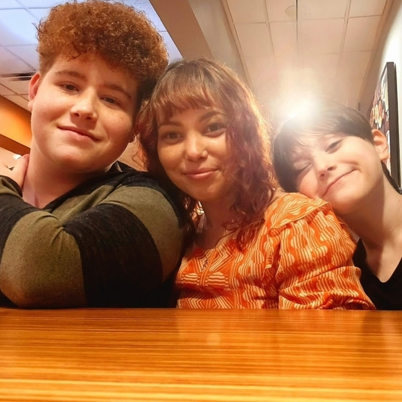 Meet your Posher, Nyssa - Picture 2 of 2